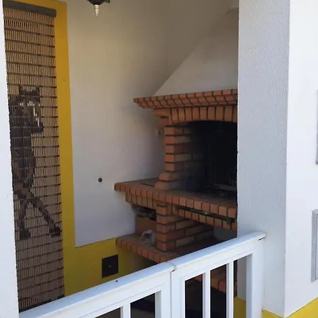 Montejunto Rose Bed & Breakfast *